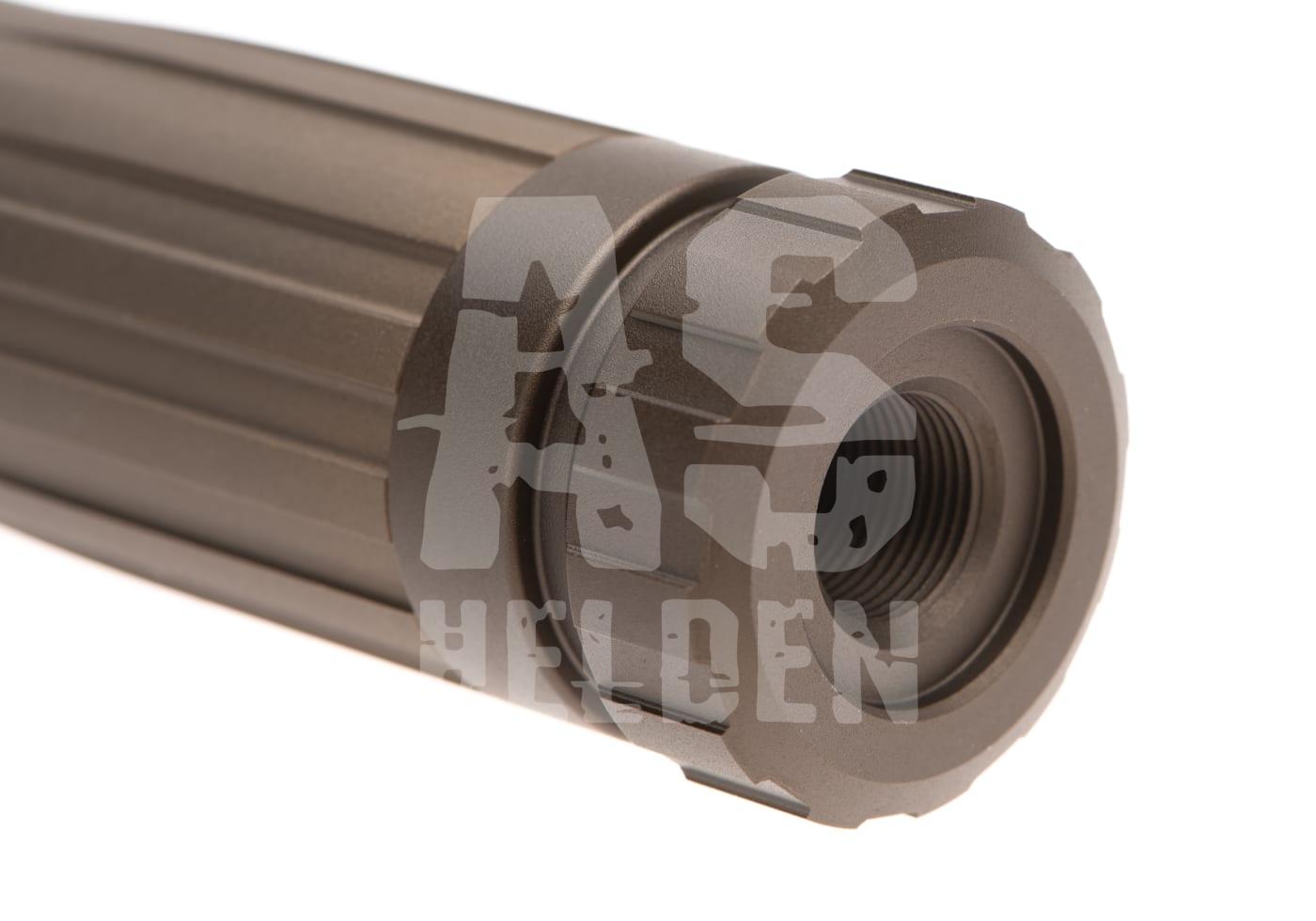 Airsoft-Flashhider in Nahaufnahme mit braunem, gerilltem Design und Gewindeansatz.