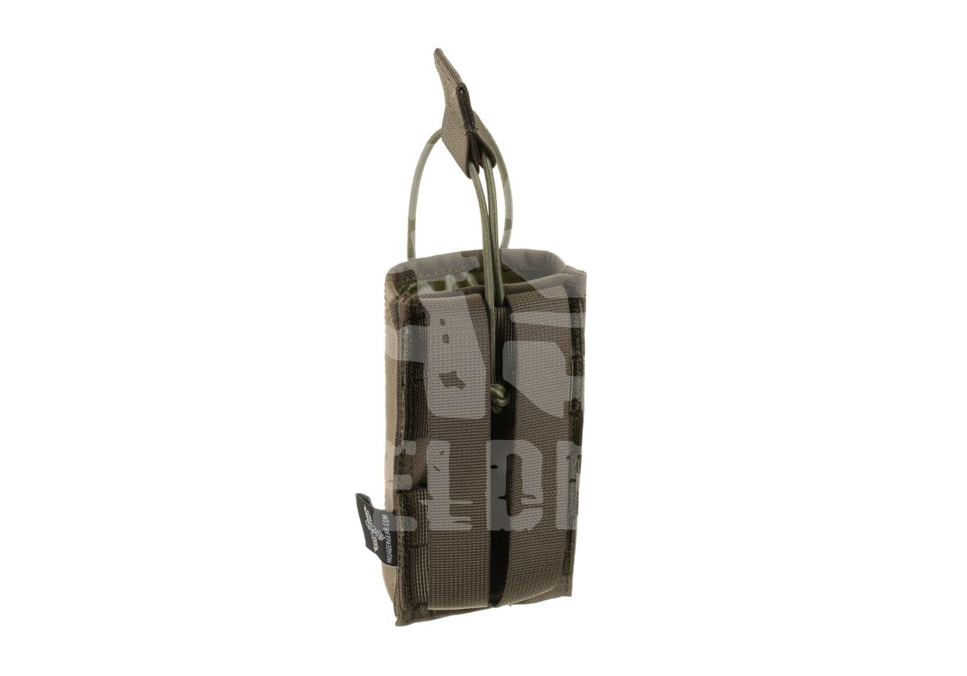 Taktische Magazin-Tasche in Multicam, stehend, seitlich, mit elastischen Halterungen, ideal für Airsoft-Ausrüstung.