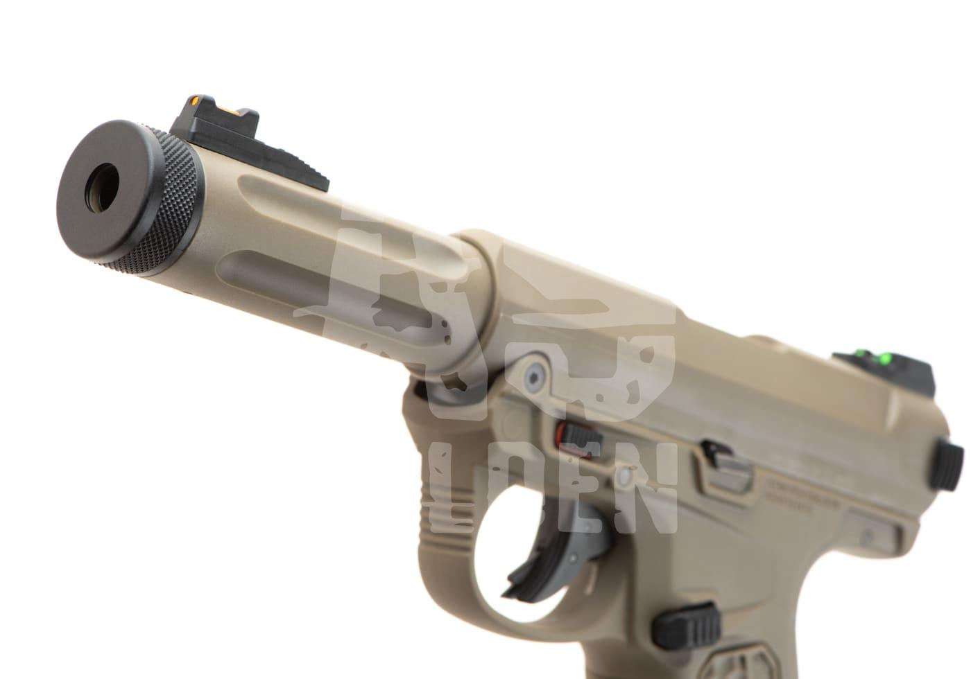 Beige Airsoft-Pistole mit langem Lauf und Kimme.