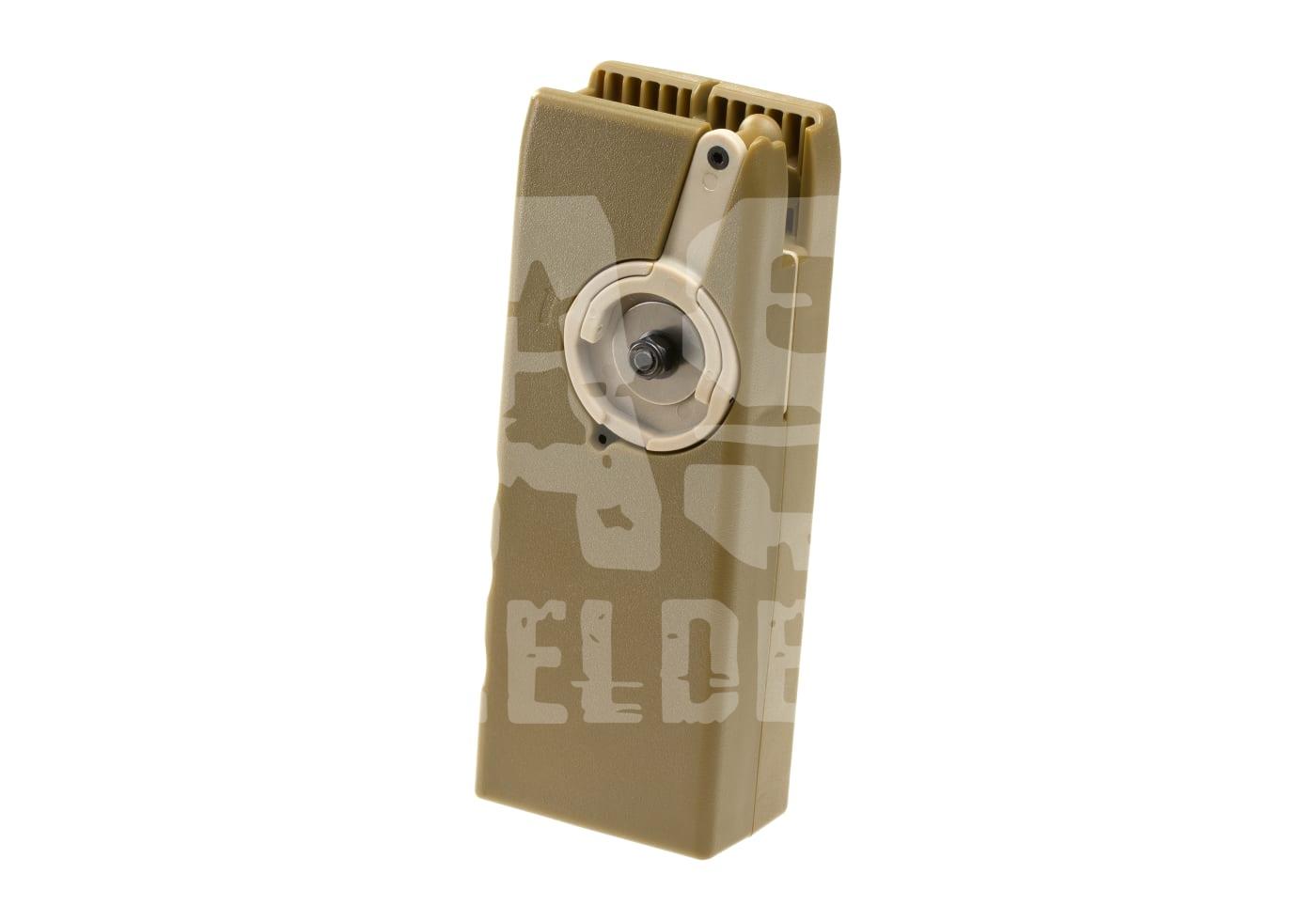 Airsoft-Magazin in Coyote-Braun mit Kurbelmechanismus auf der Vorderseite.