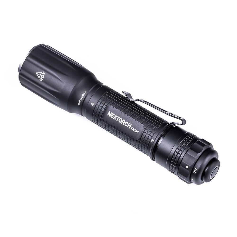 Nextorch TA30C Taktische LED Taschenlampe 