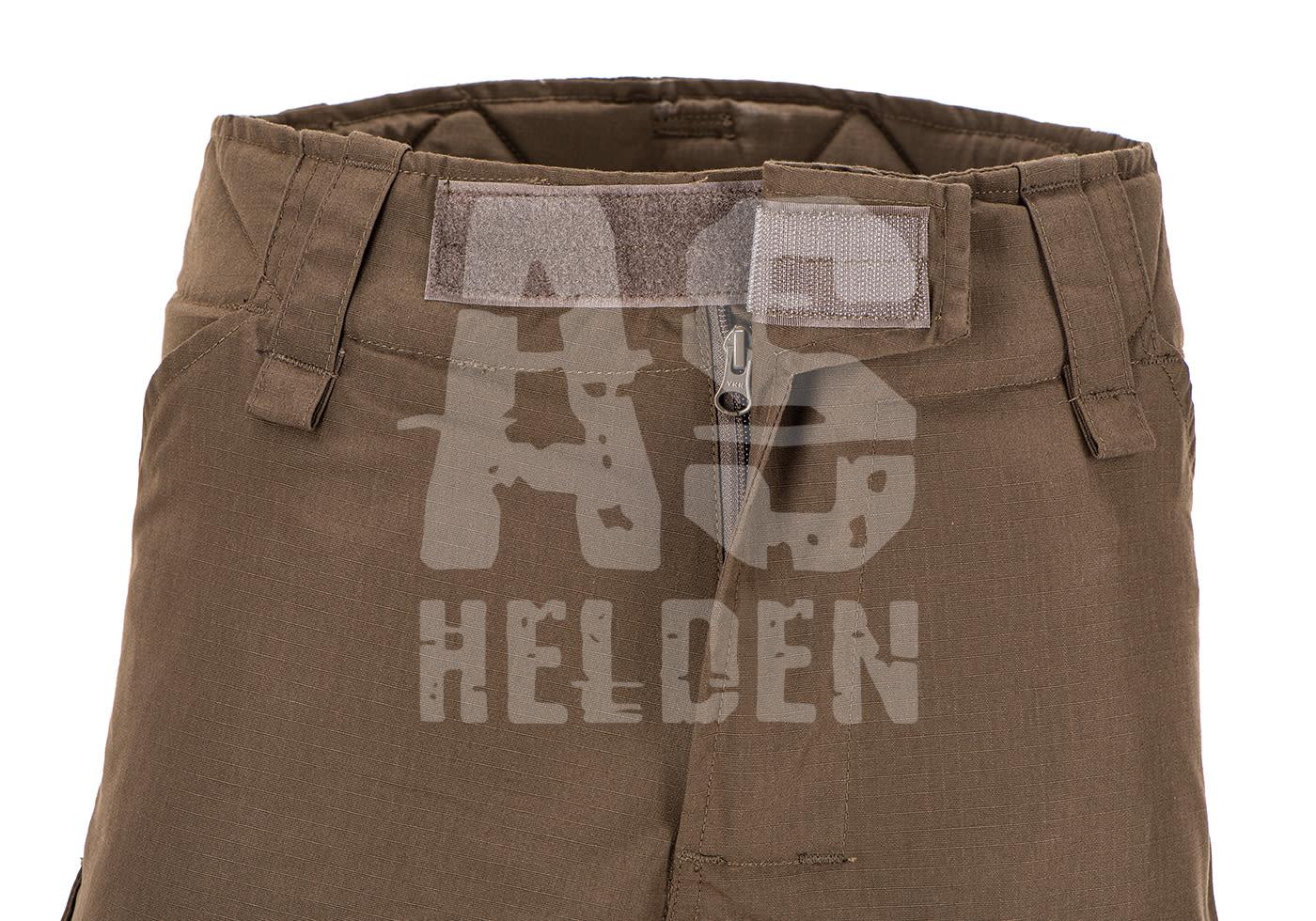 Taktische Hose, Detailansicht des Bundes mit Klettverschluss und Reißverschluss, olivgrüne Farbe.