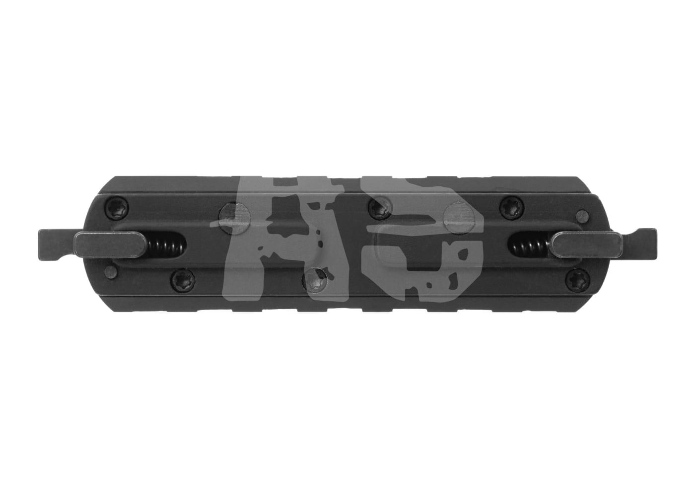 QD MLOK 7 Slot Rail Section Airsoft Zubehörteil, schwarze Rail-Montageplatte mit Schrauben und Federn, seitliche Ansicht.