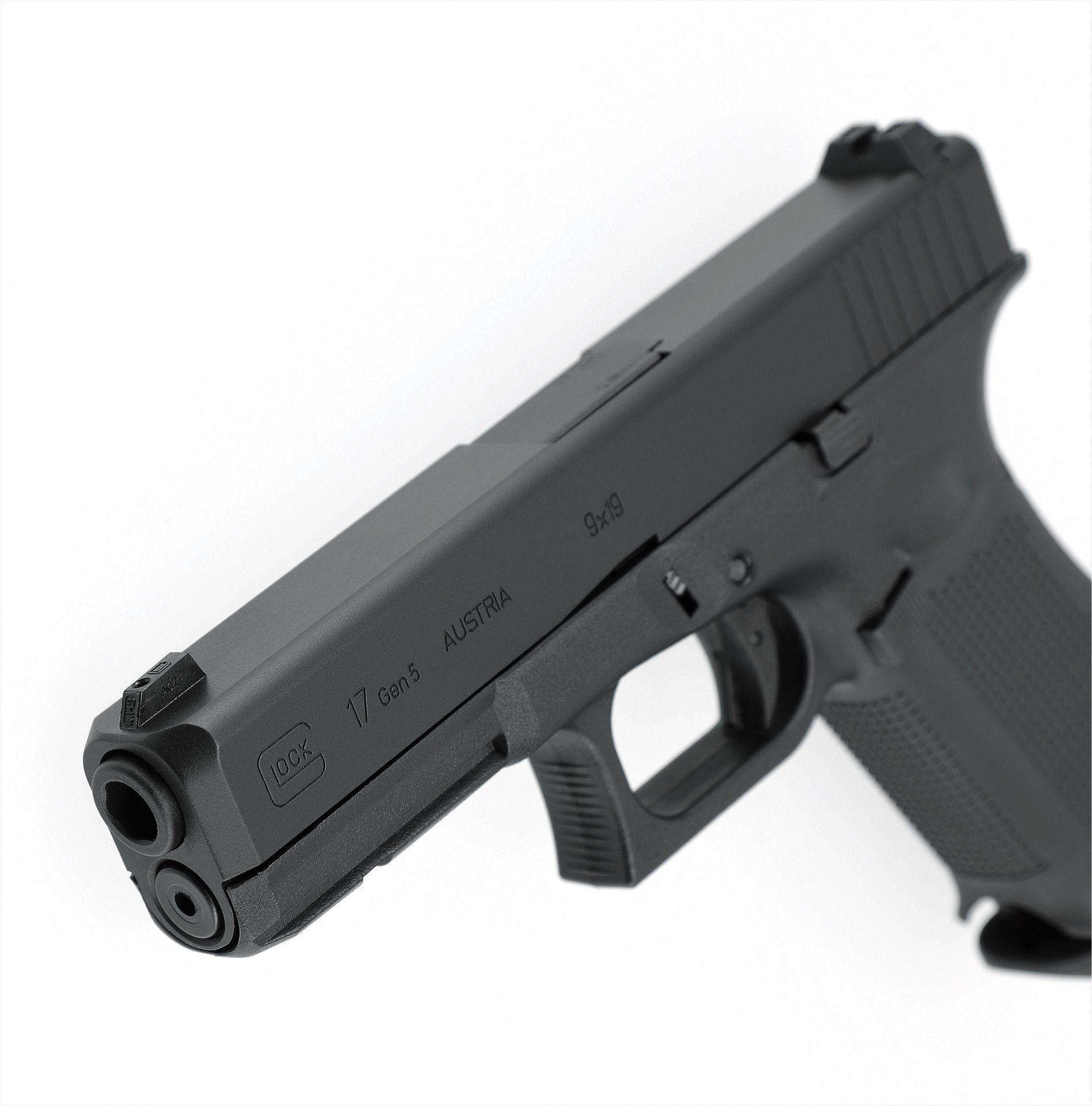 Schwarze Airsoft-Pistole im Nahaufnahme, seitliche Ansicht, kompakte Bauweise, Glock-Design.