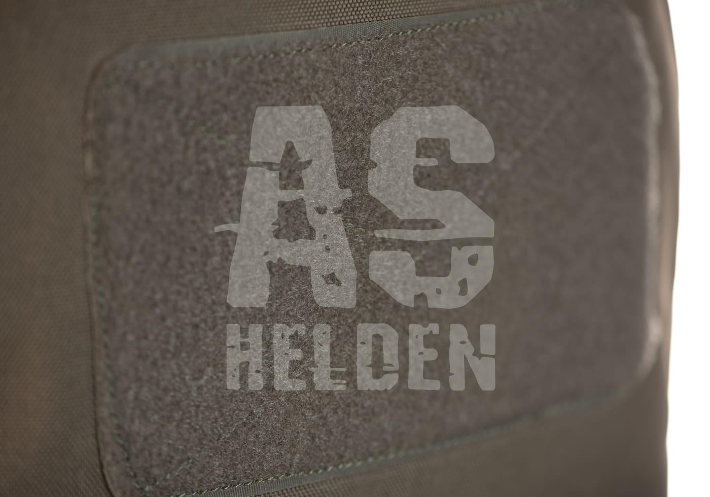 Cargo Pack Graues Klettfeld mit eingesticktem "AS HELDEN" Schriftzug auf Airsoft-Ausrüstung.