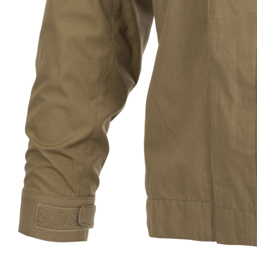 Brauner Ärmel mit Klettverschluss für Airsoft-Jacke, robustes Material.