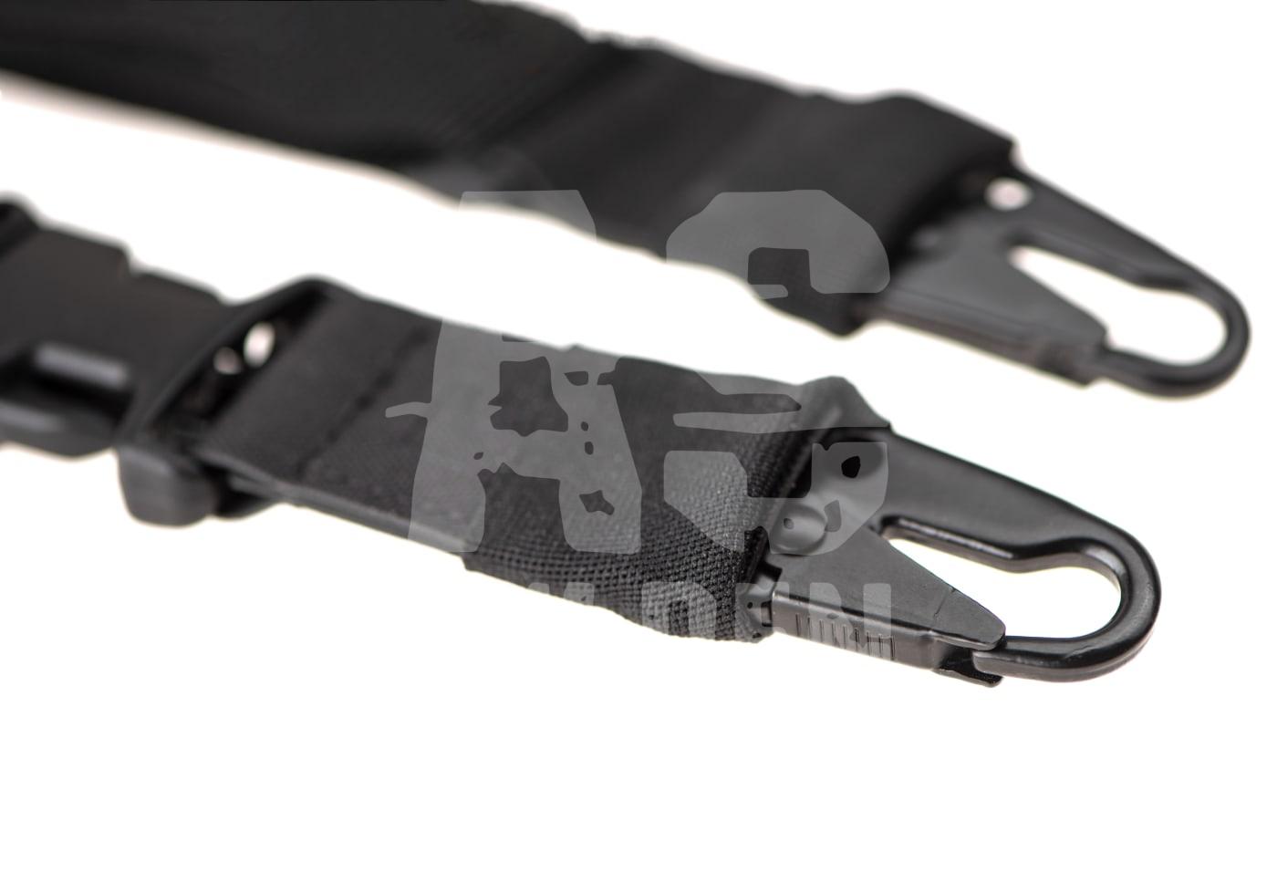 Schwarzer Airsoft-Trageriemen mit Hakenverschluss in Nahaufnahme.