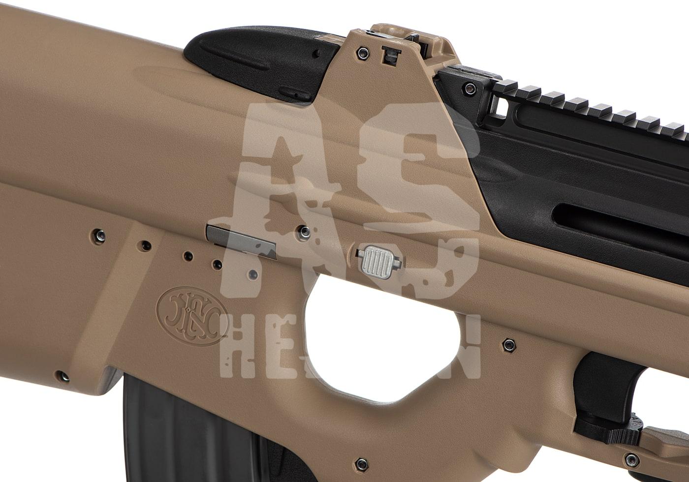 G&G FN F2000 Tactical S-AEG - ab 18 Jahren Nahaufnahme einer Airsoft-Waffe in Tan mit Picatinny-Schiene und Markenzeichen.