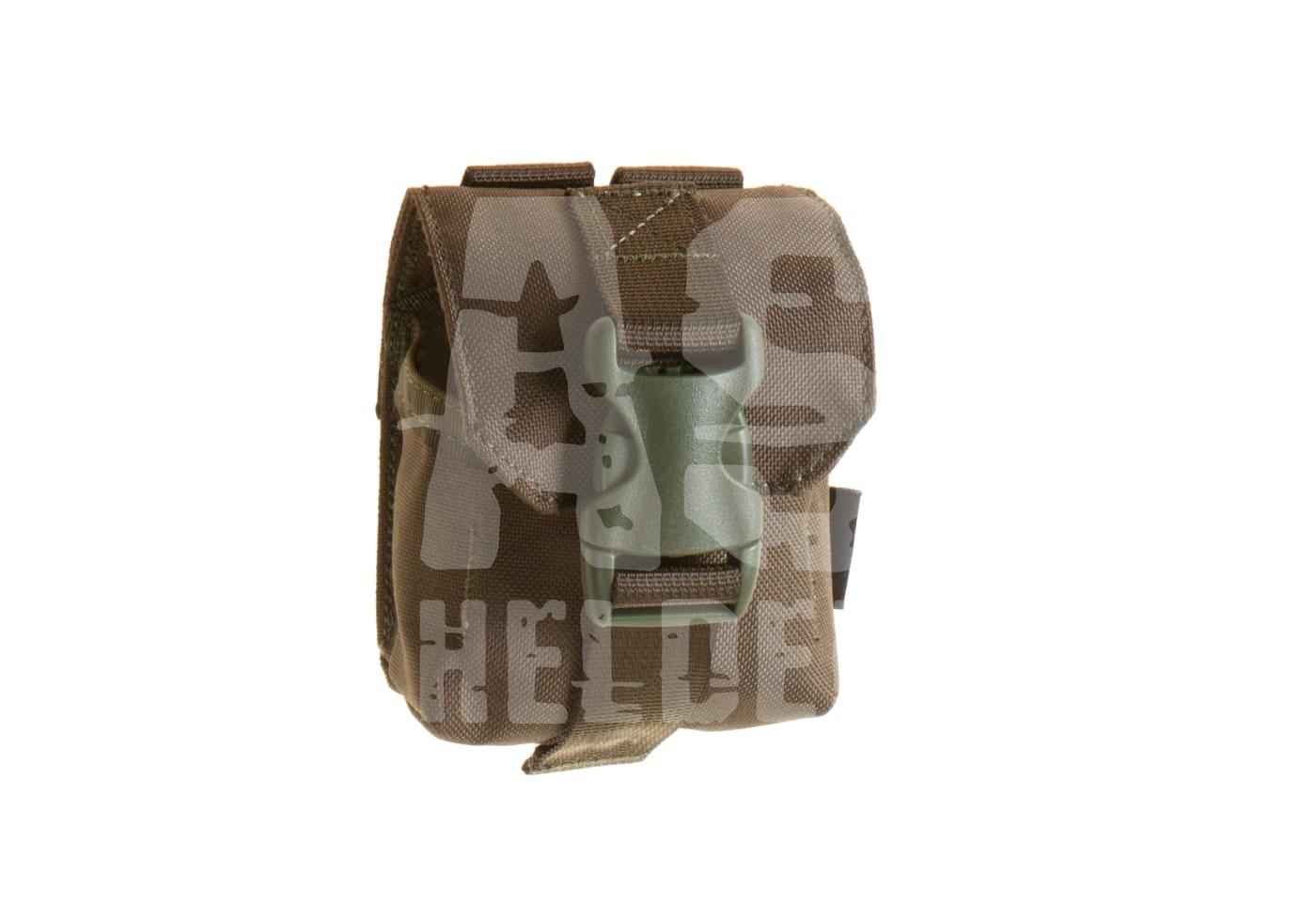 Taktische, olivgrüne Tasche mit Klappverschluss für Airsoft-Zubehör.