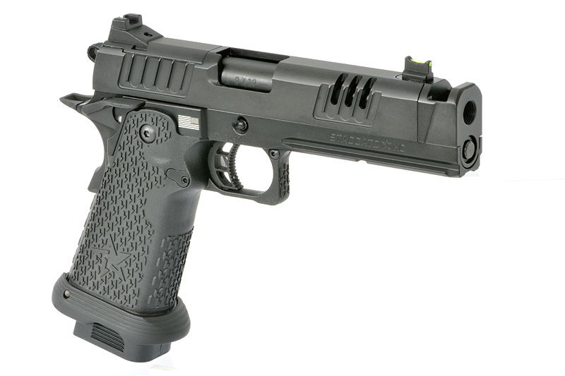 Schwarze Airsoft-Pistole mit strukturiertem Griff und taktischem Design, seitlich abgebildet.