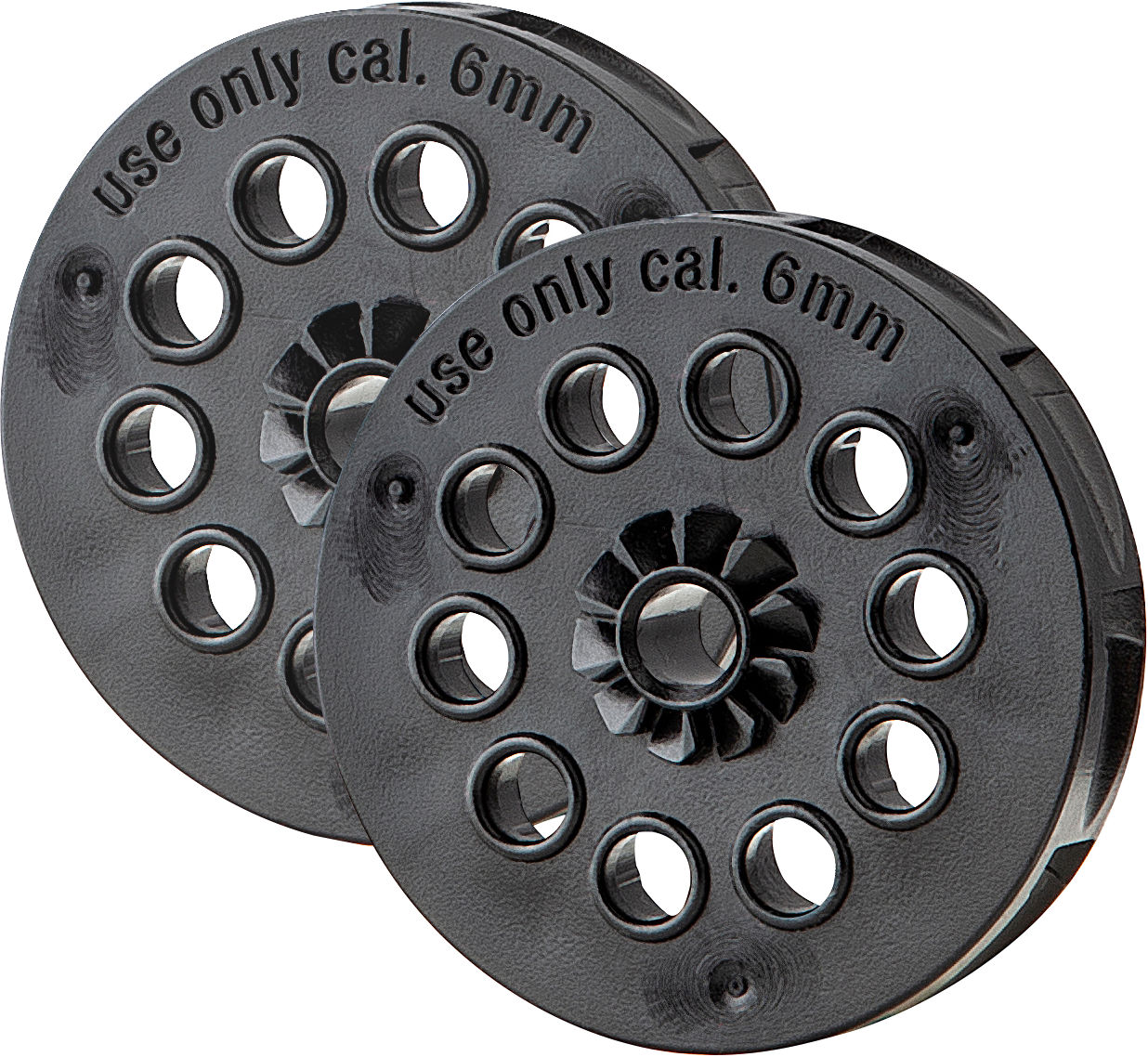 Zwei schwarze Airsoft-Magazintrommeln, 6mm Kaliber, mit zehn Kammern.